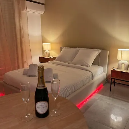 Cocon D'Anjou Romantique Avec Spa A Deux Pas Des Vagues * Antibes