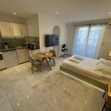 Cocon D'anjou Romantique Avec A Deux Pas Des Vagues Apartman *